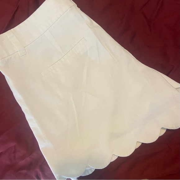 NWT Scallop Hem Shorts White JCrew Factory - Picture 11 of 13